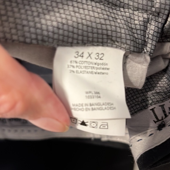 Men’s Haggar Classic Fit Iron Free Premium Khaki - Picture 2 of 2